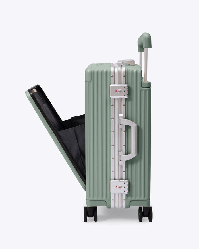 Carry-On: All-in-One Wide Handle